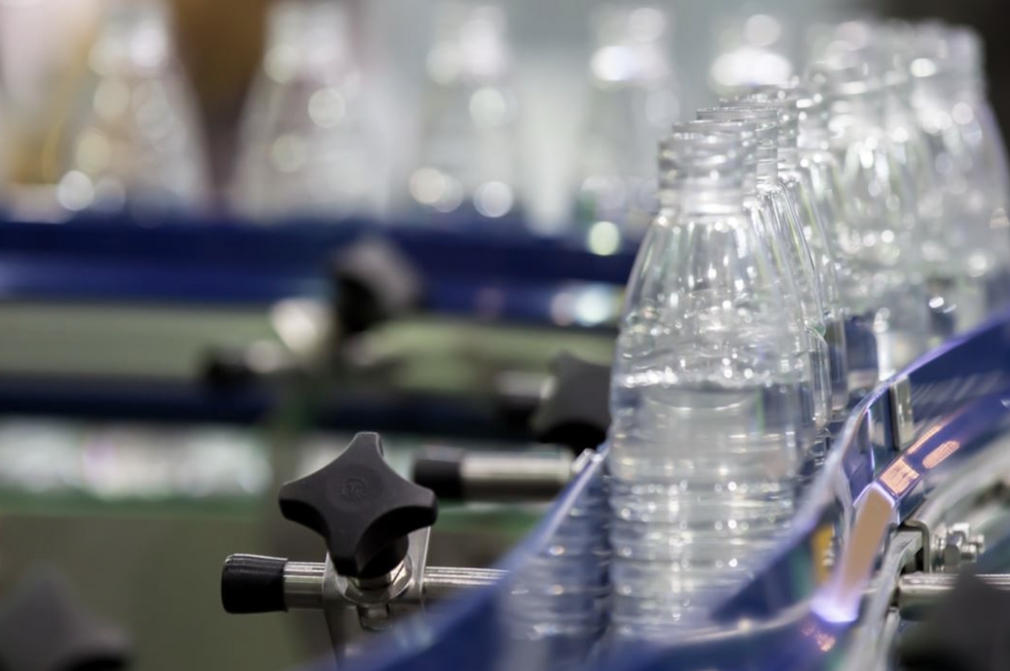 Adesivi a base d’acqua: la guida definitiva